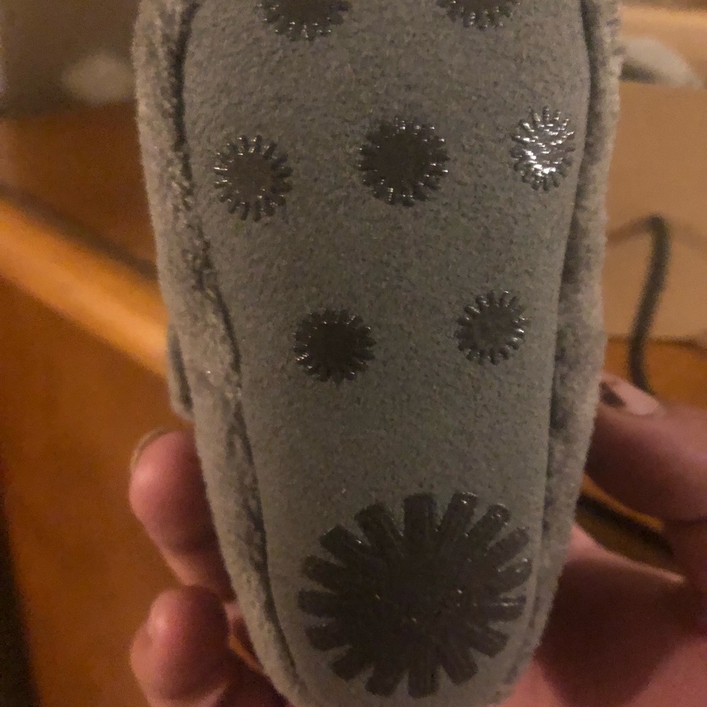Baby uggs - Picture 3 of 5